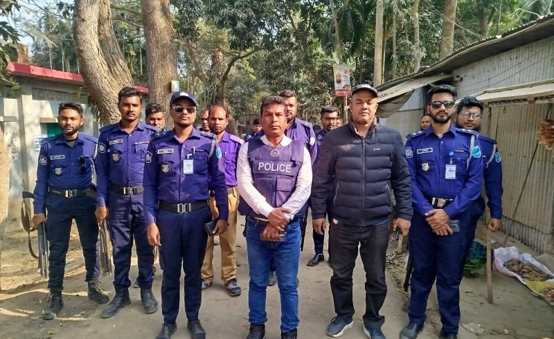 সালথায় আইন-শৃঙ্খলা পরিস্থিতি স্বাভাবিক রাখতে থানা পুলিশের বিশেষ অভিযান