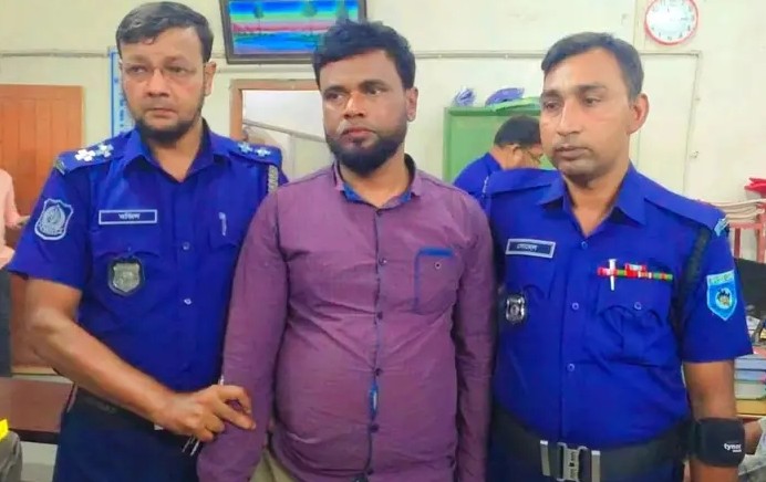 গাইবান্ধায় দুদক পরিচয়ে প্রতারণা, ভুয়া কর্মকর্তা গ্রেফতার