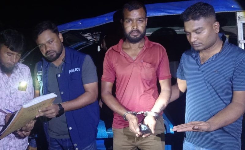 কুমিল্লা ব্রাহ্মণপাড়া থানা পুলিশের অভিযানে ১১৬ পিস ইয়াবাসহ মাদক ব্যবসায়ী গ্রেফতার