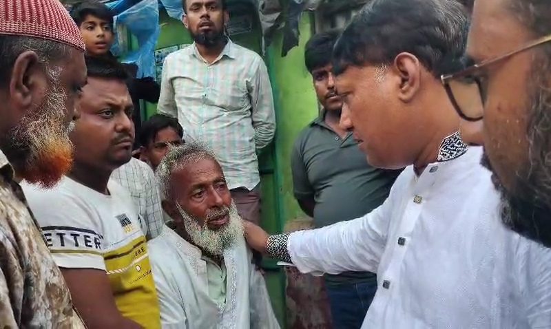 গাজীপুরে নিহত পরিবারের পাশে এমপি ডা. কেএম বাবর
