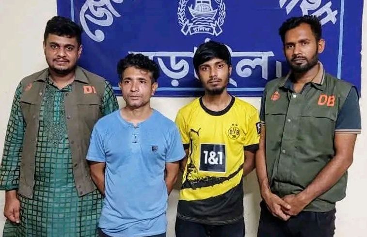 নড়াইলে ২৫০ পিস ইয়াবাসহ দুই মাদক কারবারি কে গ্রেফতার,করেছে ডিবি পুলিশ 